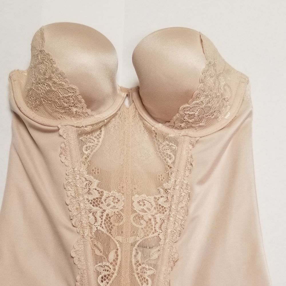 Cassandra Intimates 32B bustier/corset - Picture 2 of 12